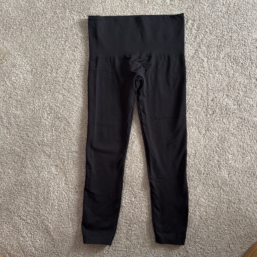 SPANX seamless black leggings size 1x